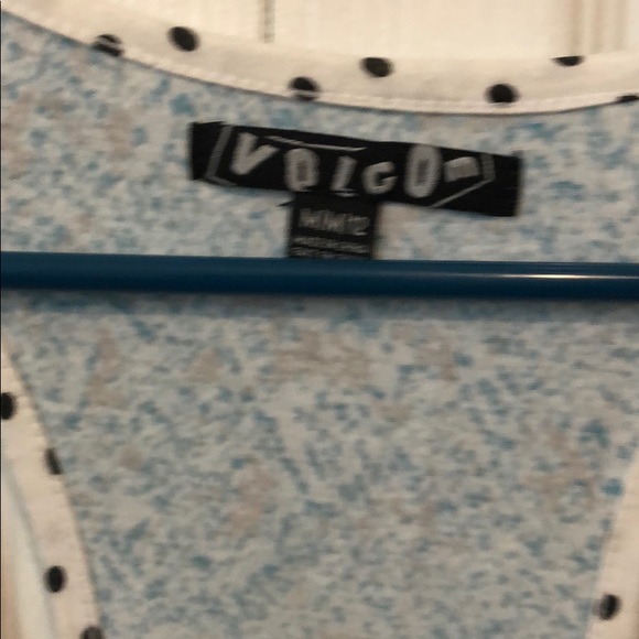 Medium Volcom tank top - Picture 4 of 5